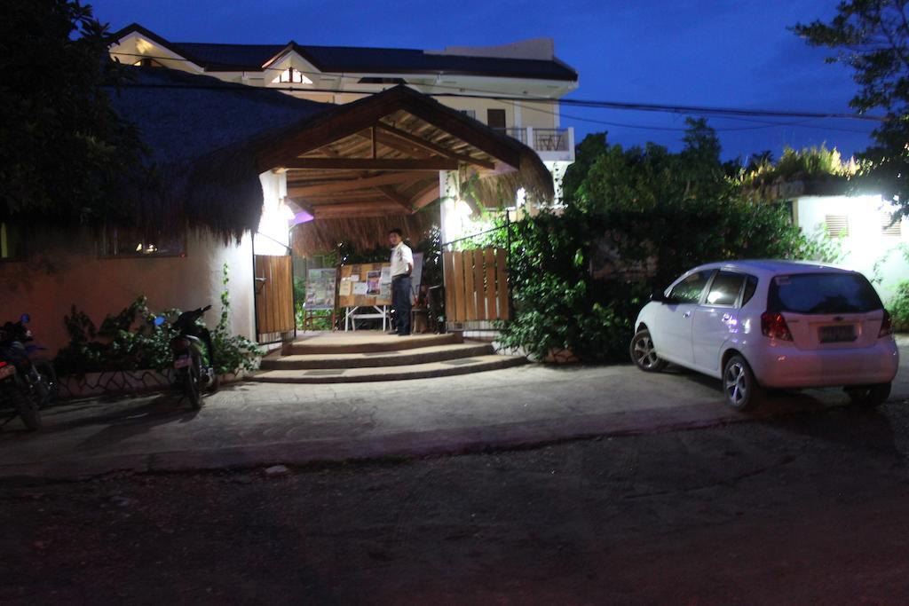 Vanilla Sky Dive Resort Bolod  Exterior photo
